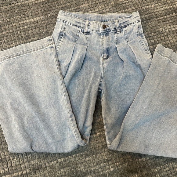 Jeans - Picture 3 of 6